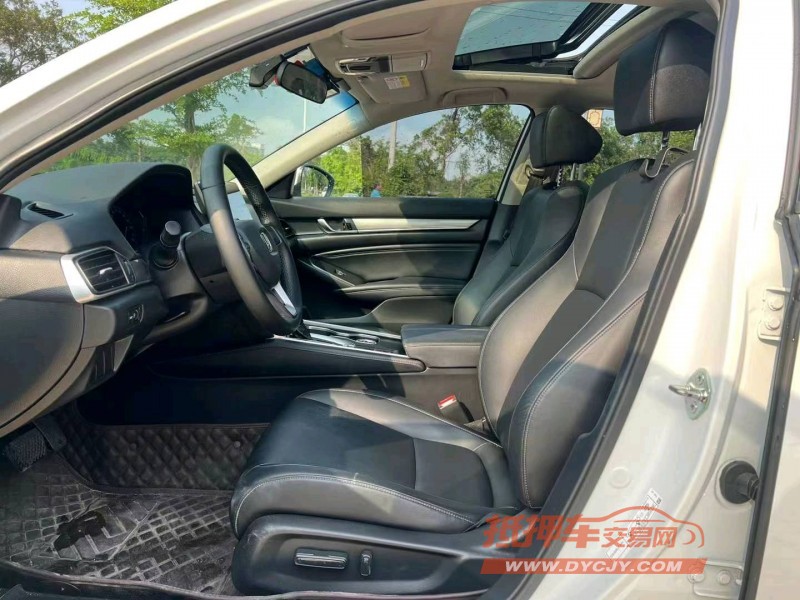 汕头21年本田雅阁4