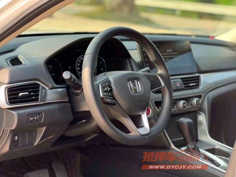 汕头21年本田雅阁5