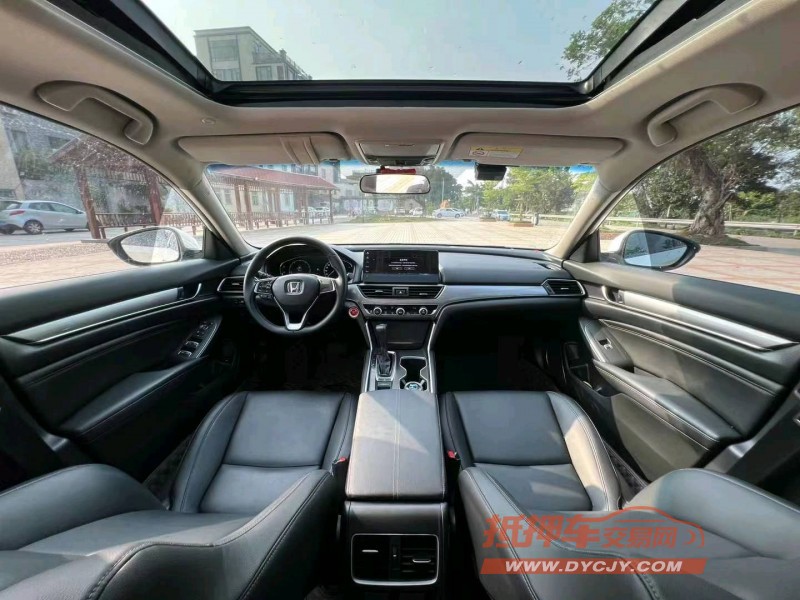 汕头21年本田雅阁7