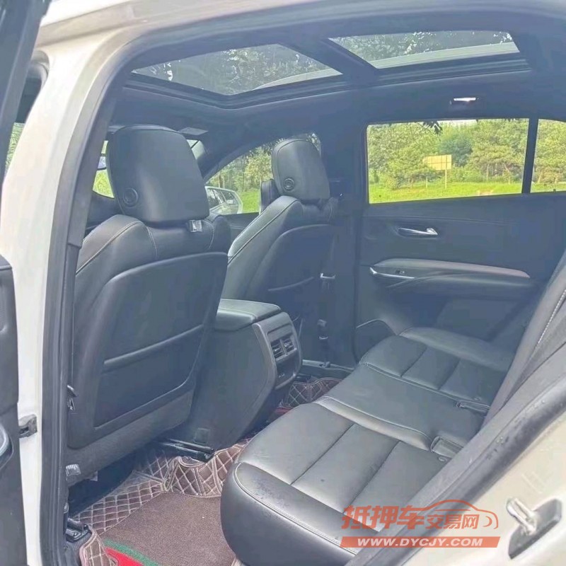 济宁19年凯迪拉克XT49