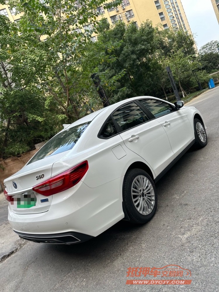 成都24年东风S60EV8