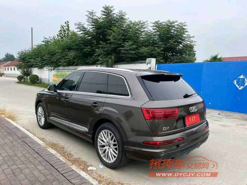 济南17年奥迪Q73