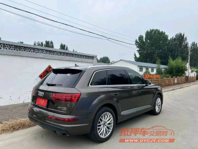 济南17年奥迪Q75