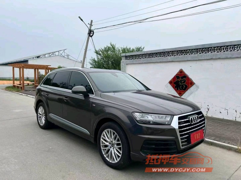 济南17年奥迪Q76