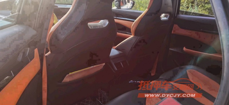 黔南23年長安汽車UNI-V8