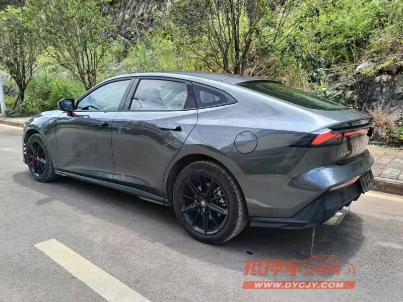 铜仁23年长安汽车UNI-V4