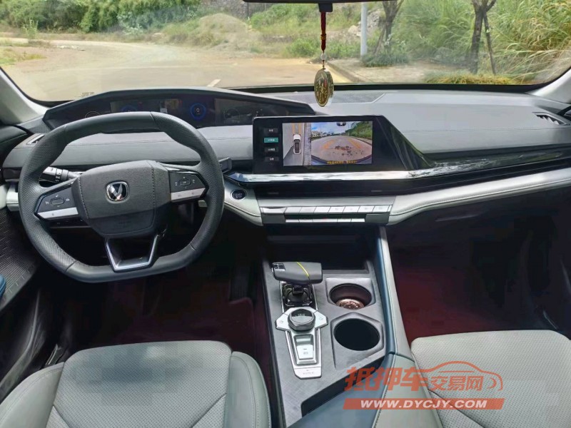 铜仁23年长安汽车UNI-V6