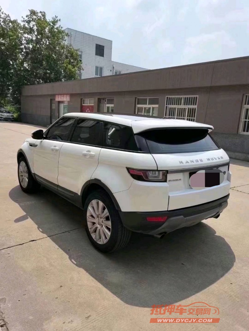 青岛17年路虎极光3