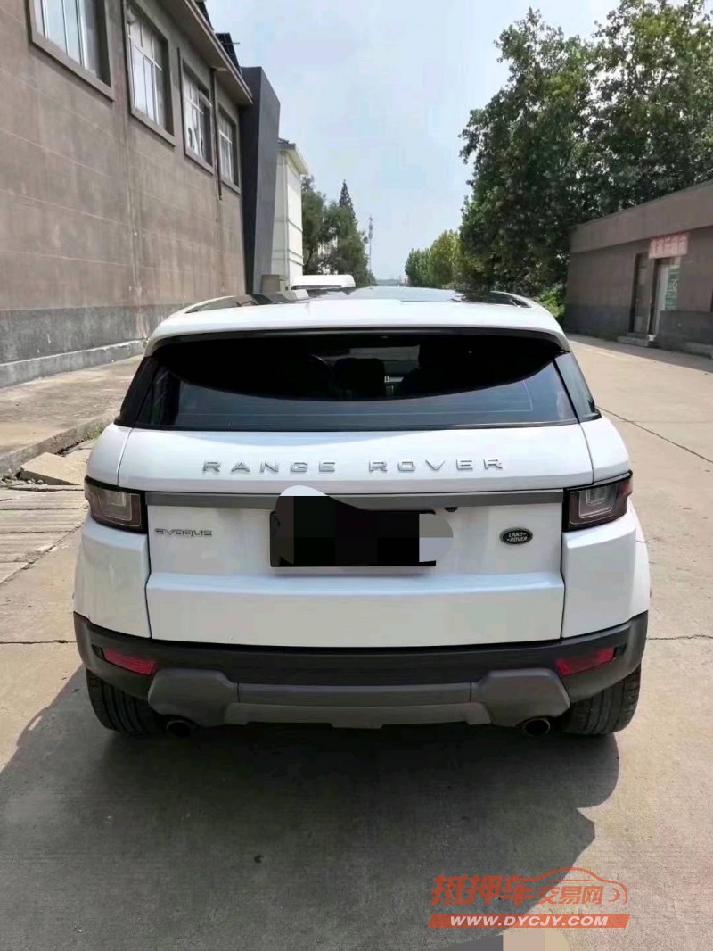 青岛17年路虎极光4