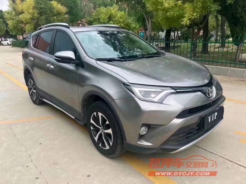 济南17年丰田RAV42