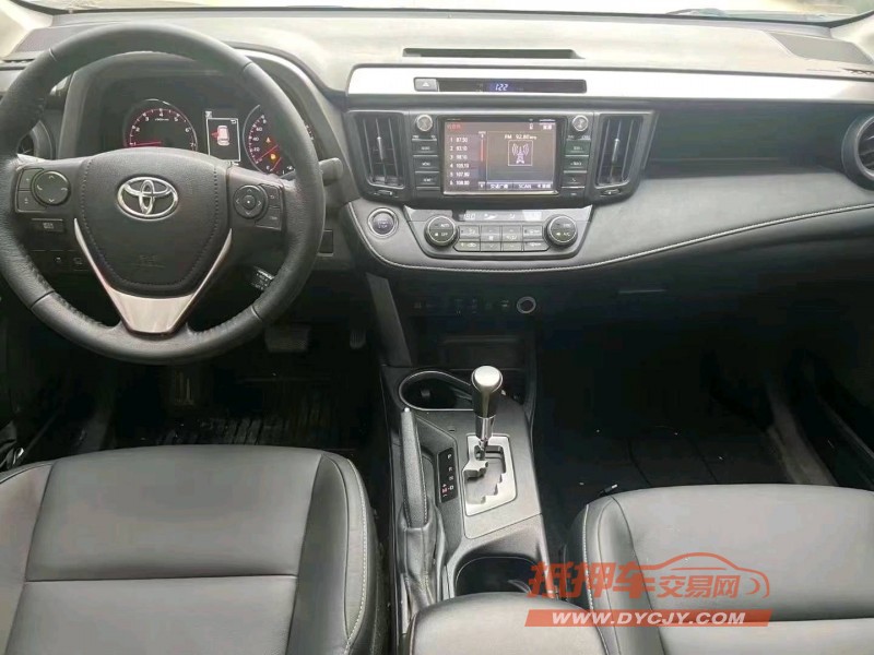 济南17年丰田RAV44