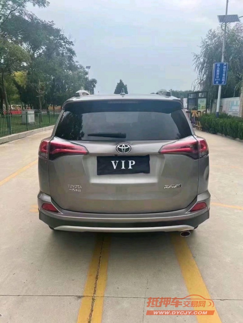 济南17年丰田RAV45