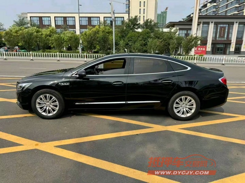 济宁17年别克君越3