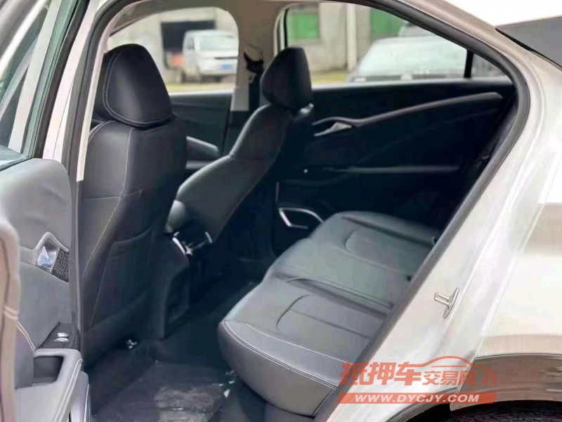 湘潭23年哪吒U7