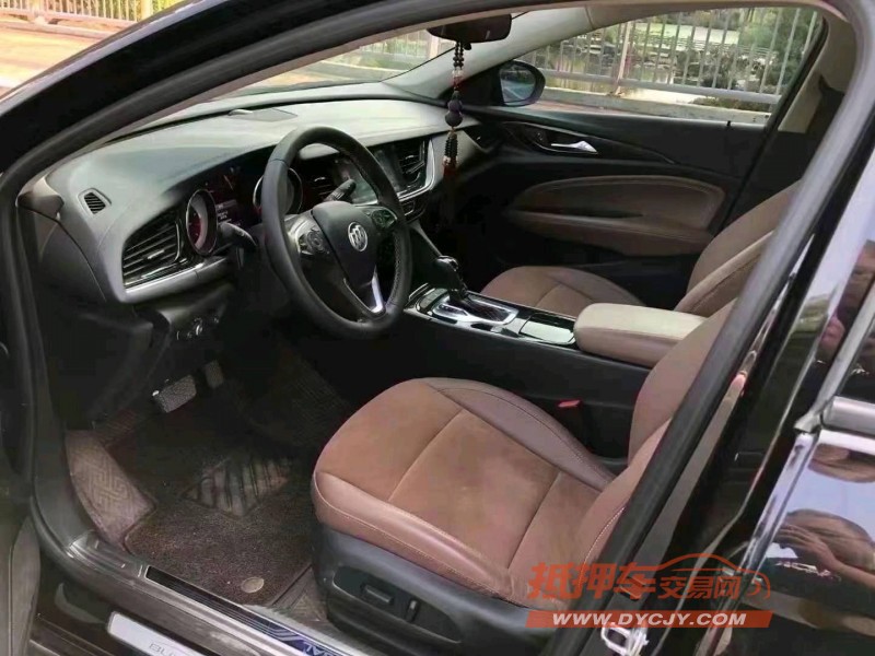 枣庄18年别克君威8