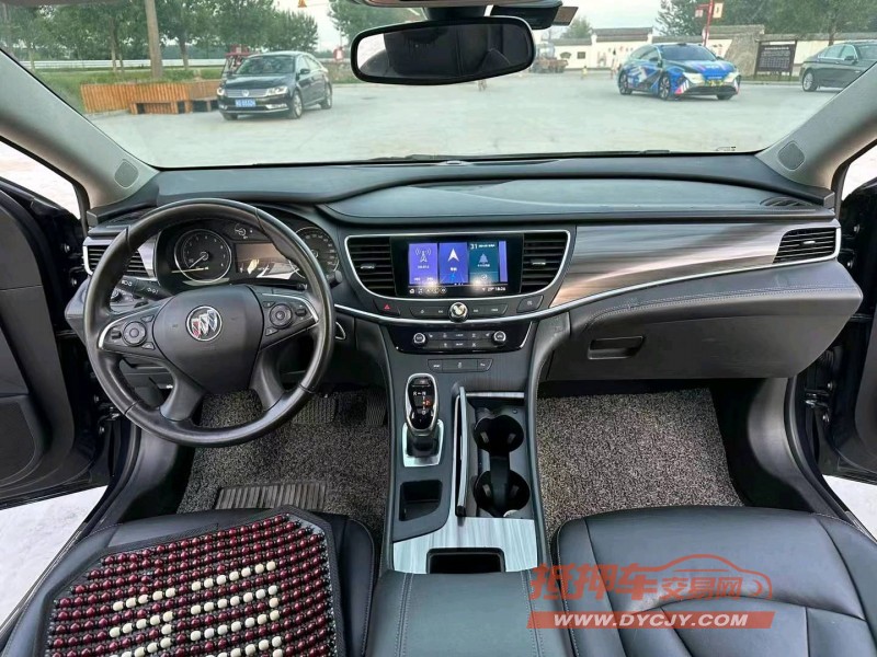 徐州20年别克君越4