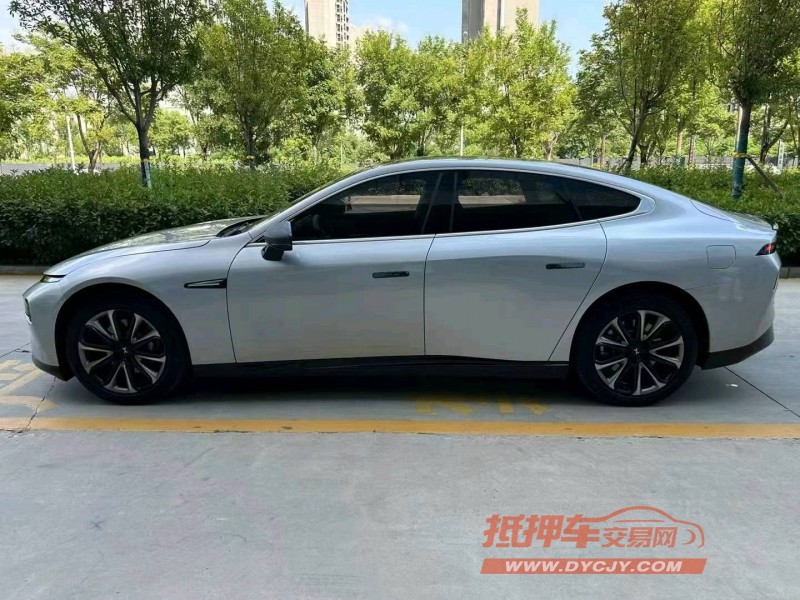 濟寧22年小鵬汽車p74