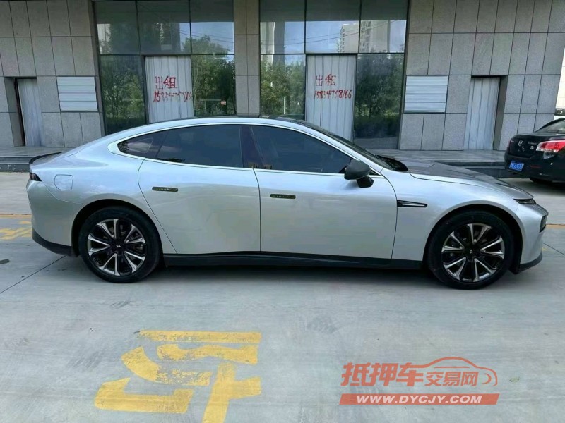 濟寧22年小鵬汽車p76