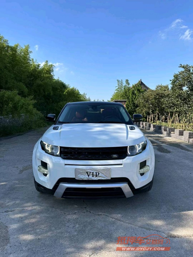青岛14年路虎极光1