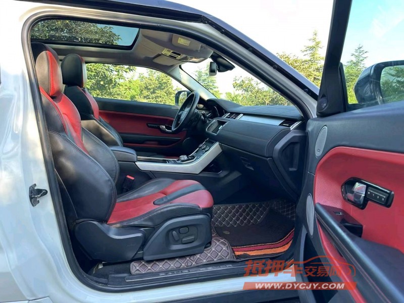 青岛14年路虎极光4