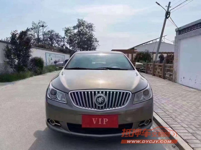 青岛13年别克君越1