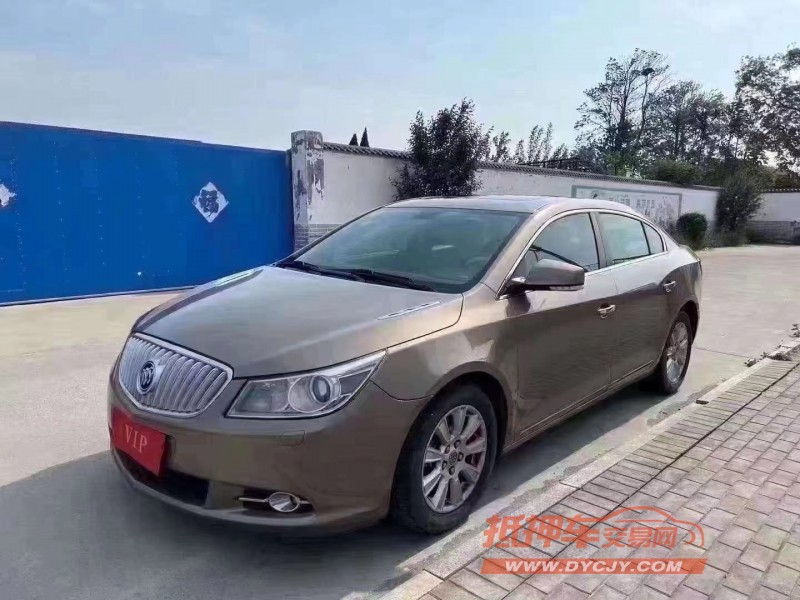 青岛13年别克君越2