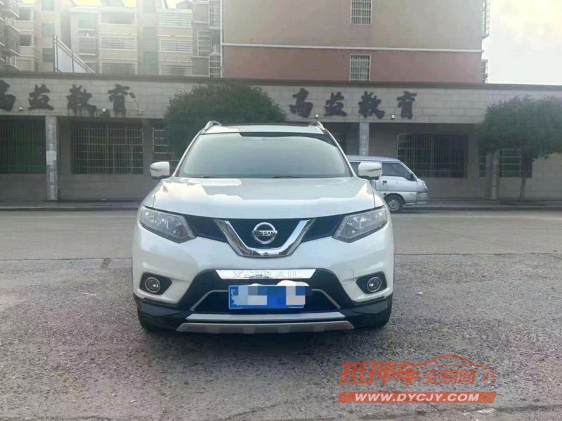 邵阳16年日产奇骏1