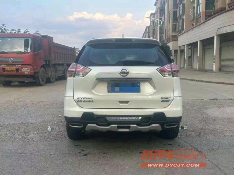 邵阳16年日产奇骏7