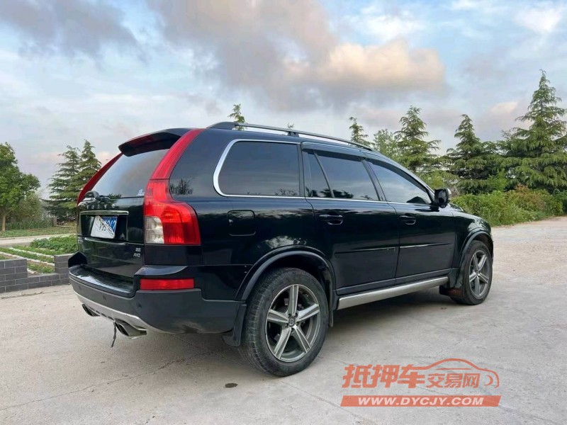 青岛12年沃尔沃XC909