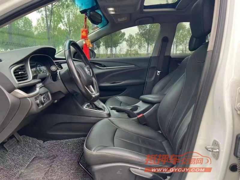 青岛19年别克英朗6