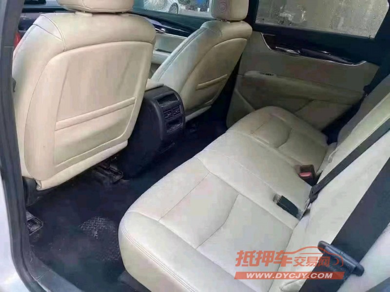 銅陵17年凱迪拉克XT59