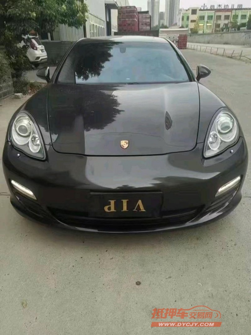 銅陵13年保時捷帕拉梅拉1
