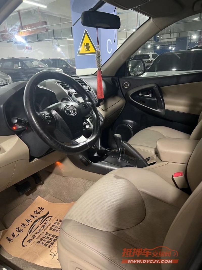 包頭13年豐田RAV45