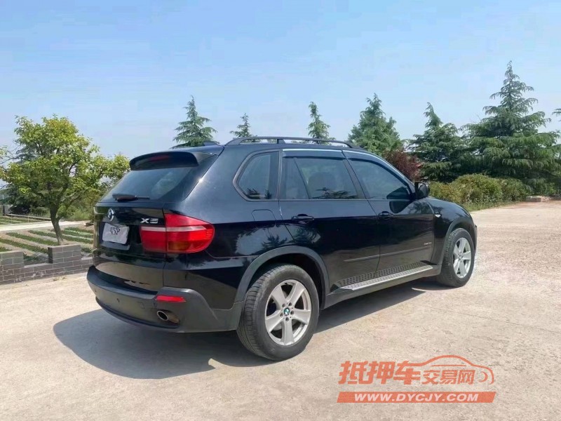 青岛09年宝马X58