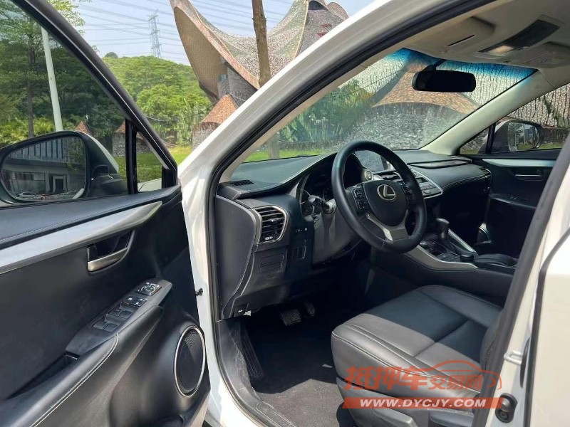 深圳17年雷克萨斯NX4