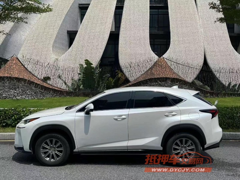 深圳17年雷克萨斯NX8