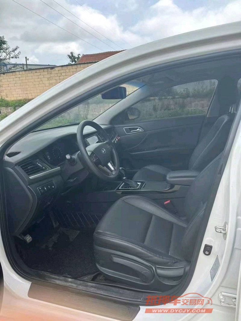 潍坊19年现代名图6