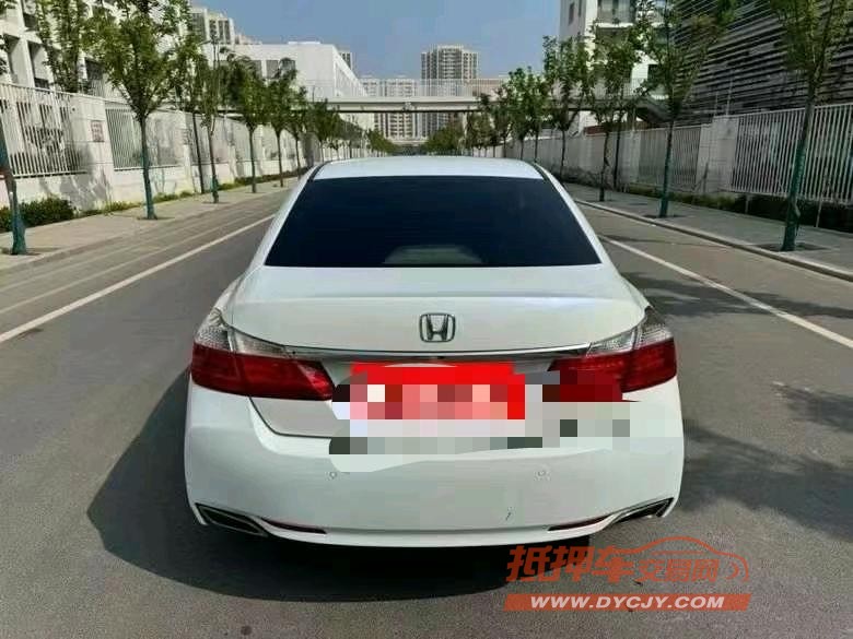 济宁14年本田雅阁9