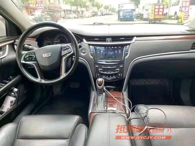 济宁16年凯迪拉克XTS3