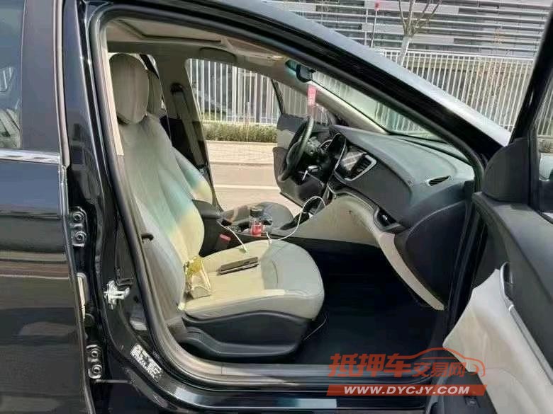 济宁17年别克英朗5