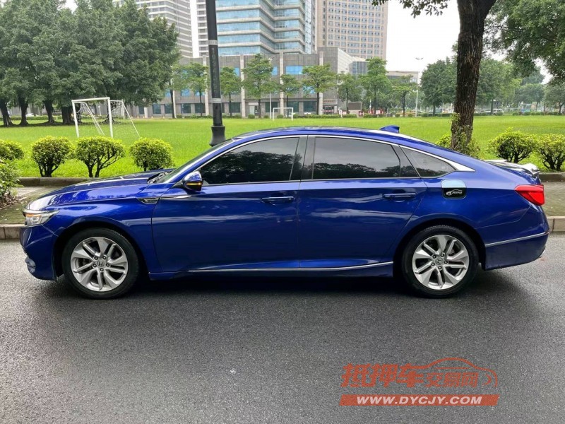 东莞18年本田雅阁3
