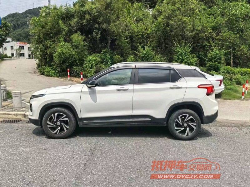 廣州18年寶駿5105