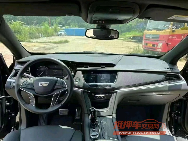 南寧22年凱迪拉克XT55