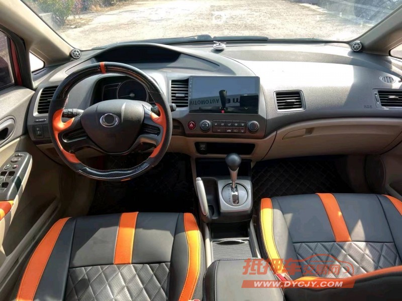 青岛14年本田思域2