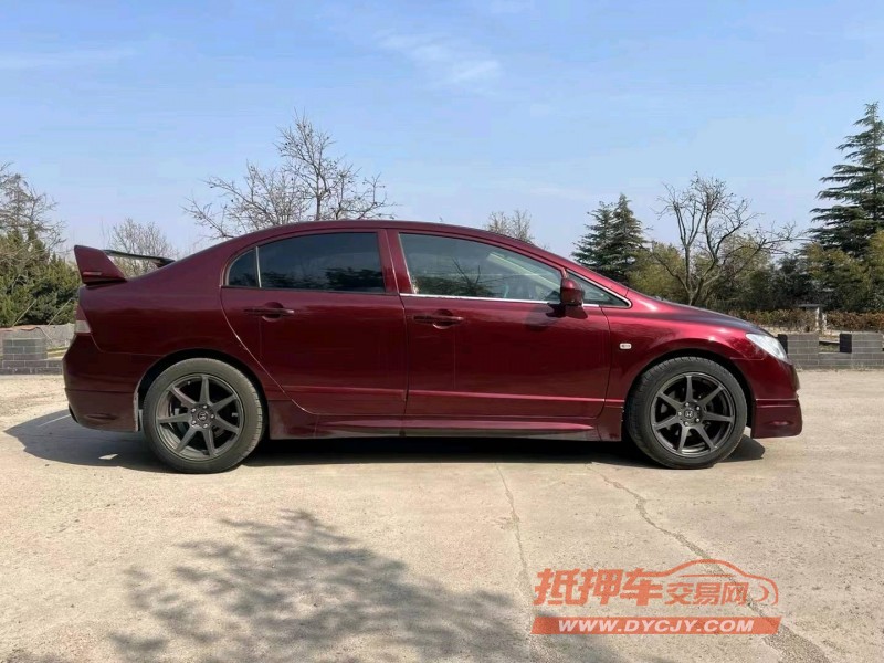 青岛14年本田思域8