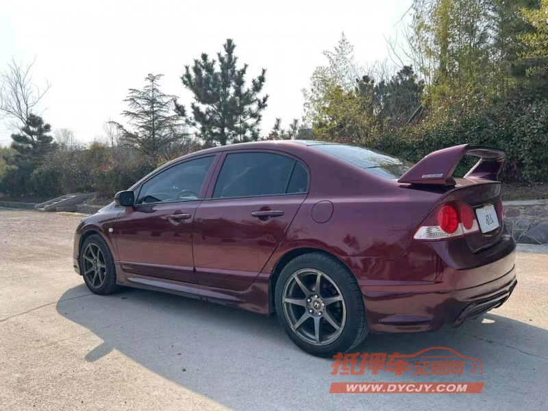 青岛14年本田思域9