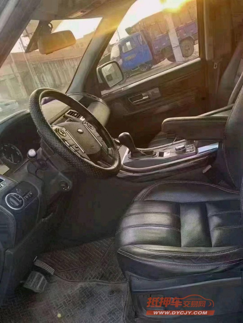 保定12年路虎揽胜运动7