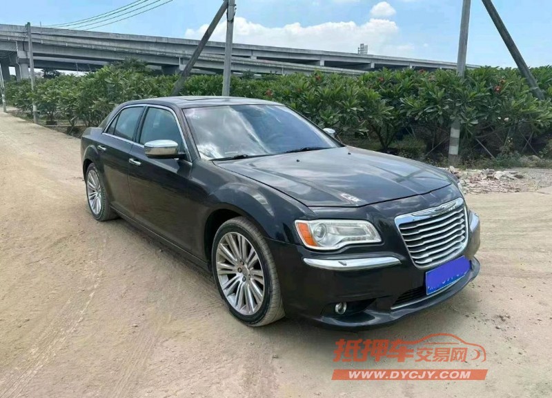 汕头14年克莱斯勒300C2