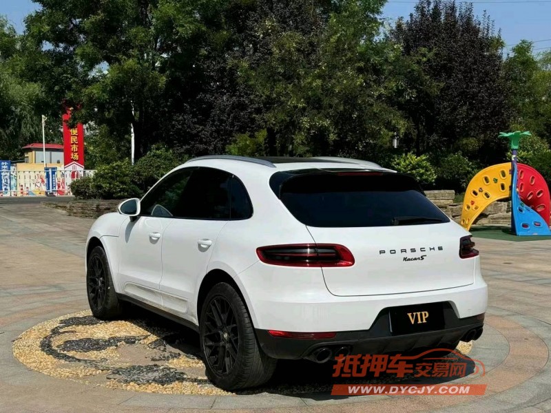 青岛18年保时捷Macan8
