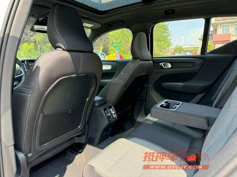 青岛23年沃尔沃XC405